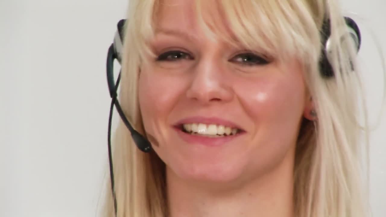 imágenes hd de una mujer en un auricular