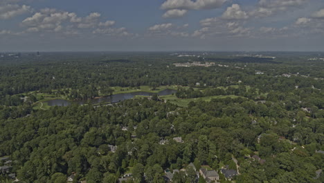 atlanta georgia aerial v685 pan left shot of golf course and wild forest in brookhaven - dji inspire 2, x7, 6k - august 2020