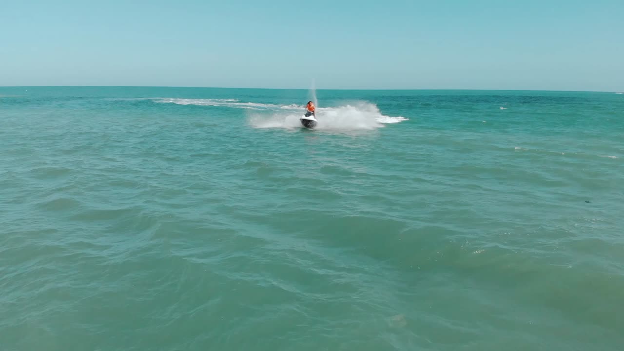 서부 해안의 아프리카 가나 해변에서 찍은 아름다운 드론 샷