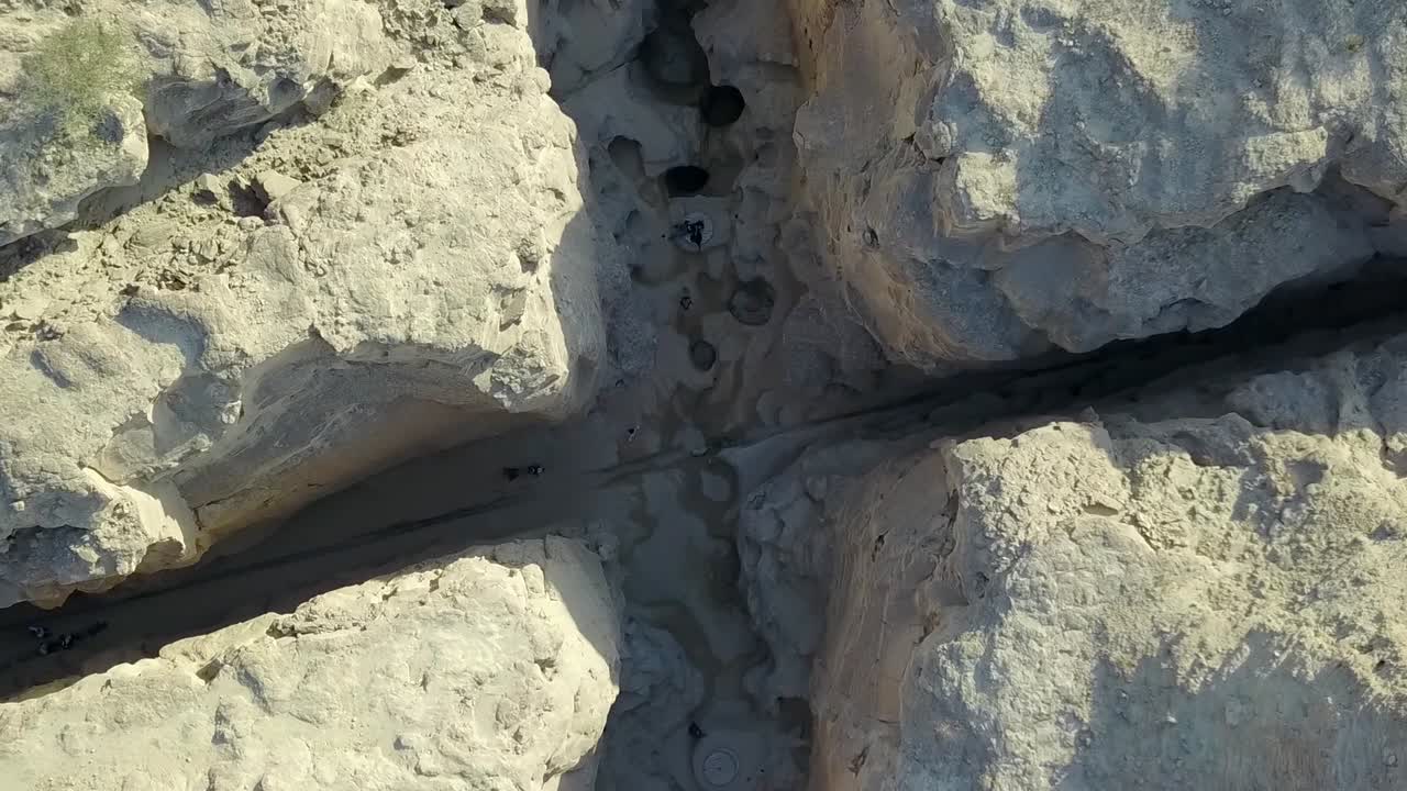 el cañón chahkooh de qeshm es el gran cañón del medio oriente
