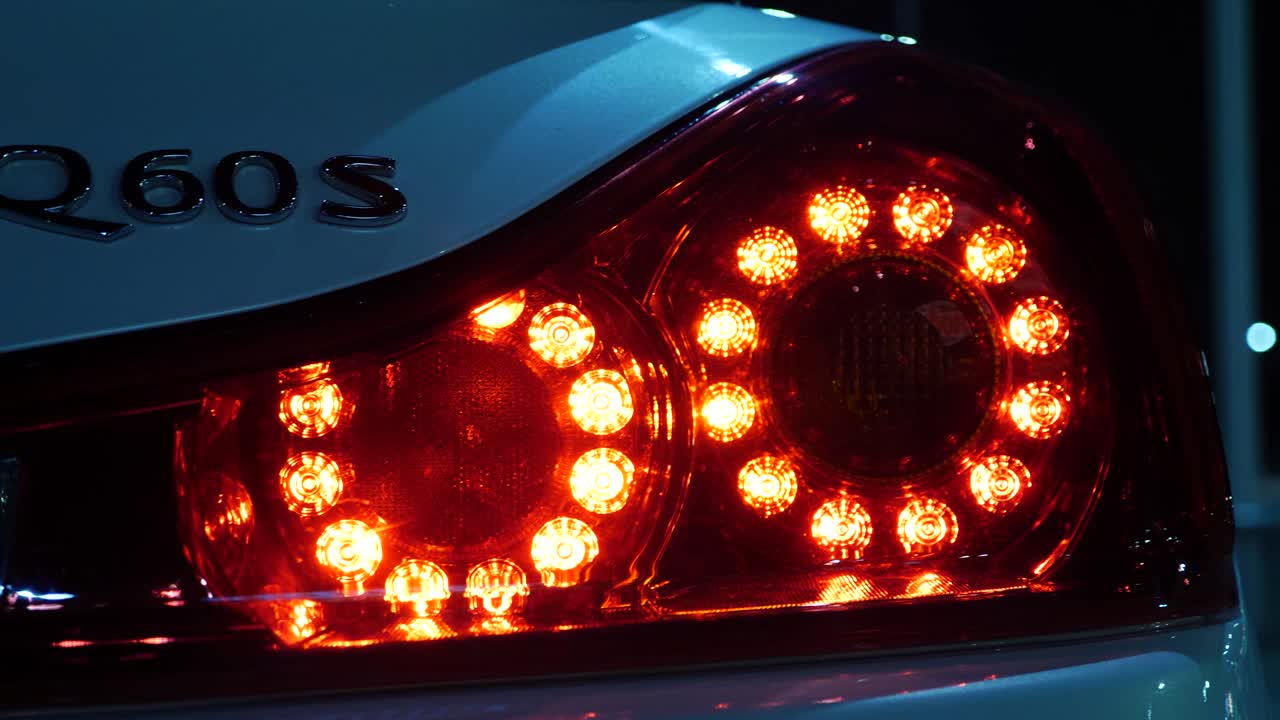 Infiniti Q60 taillight