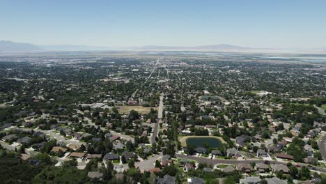 Salt-Lake-City-Suburb-in-Bountiful,-Davis-County---Aerial-Drone-Landscape