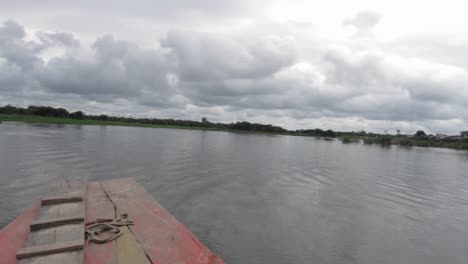 Boat-travelling-towards-village