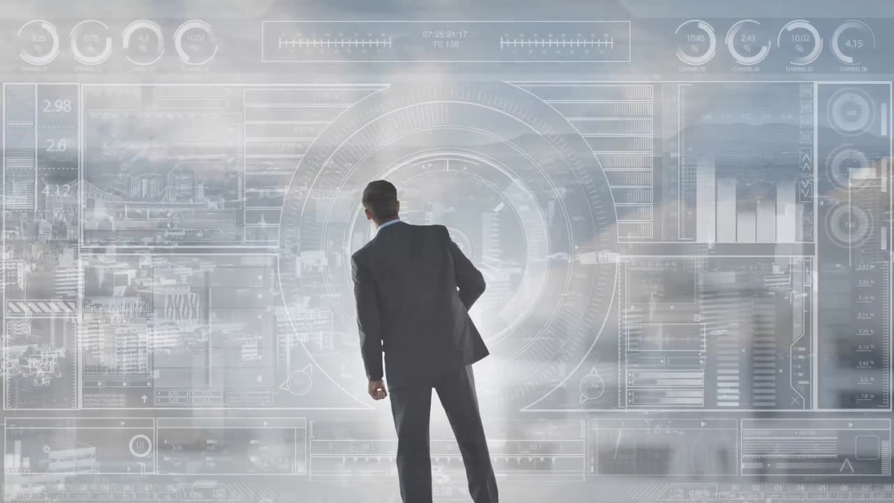 도시 풍경 위에서 화면 데이터 처리를 보는 사업가의 애니메이션