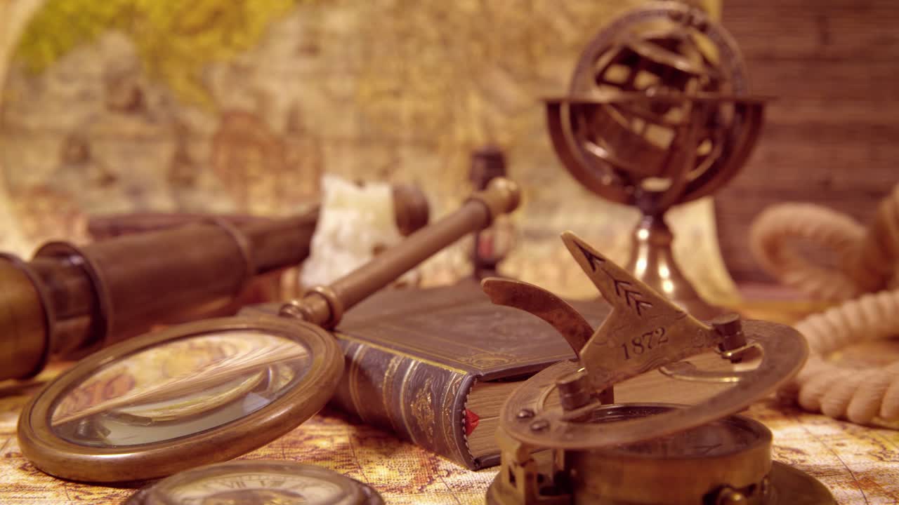 старинная натюрморт на старой карте 1565 года.