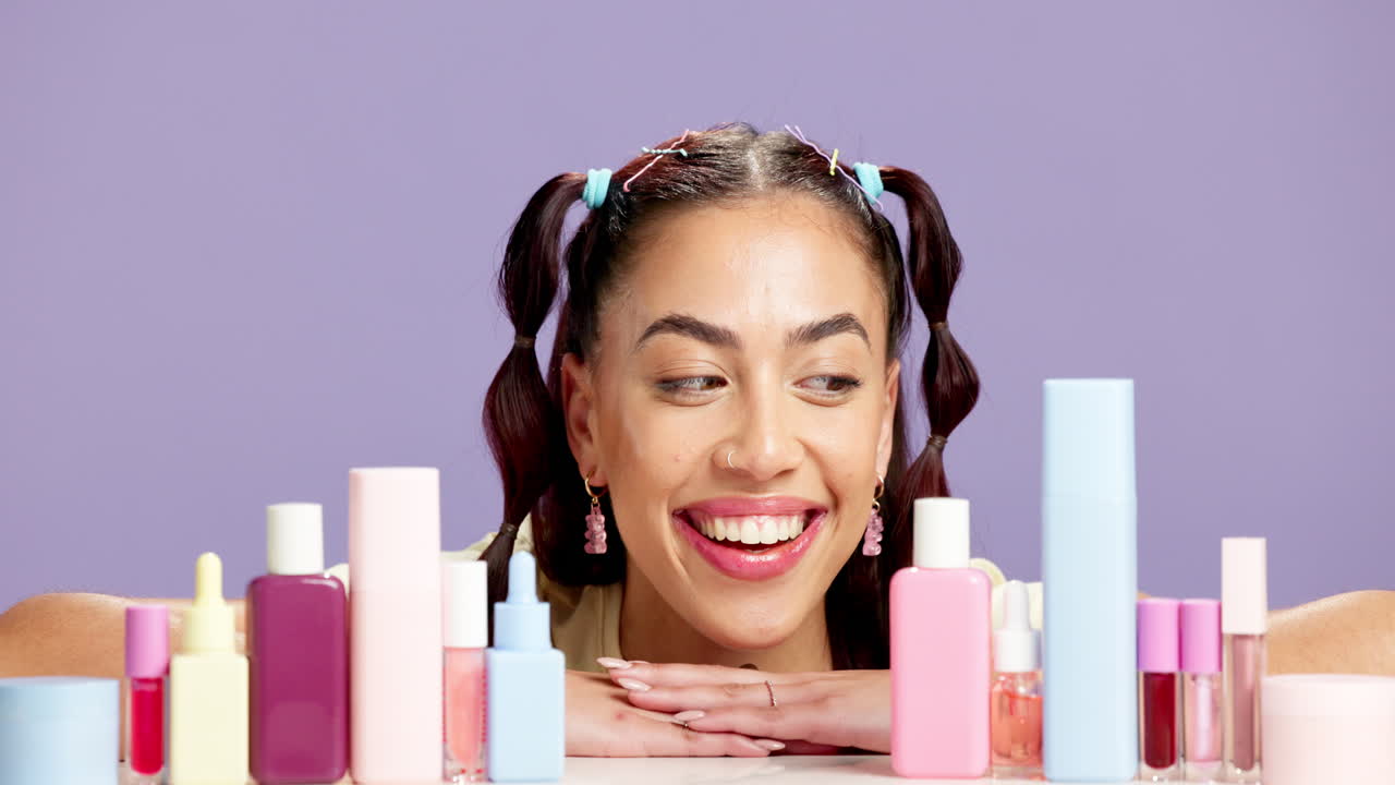 Frau mit Beauty-Produkte