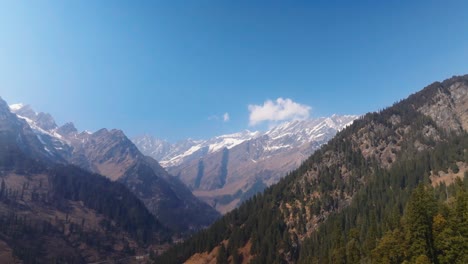 Footage-of-Lahaul,-Spiti-Valley-showing-Winer-colours-of-the-frozen-mountains-of-the-Himalayas