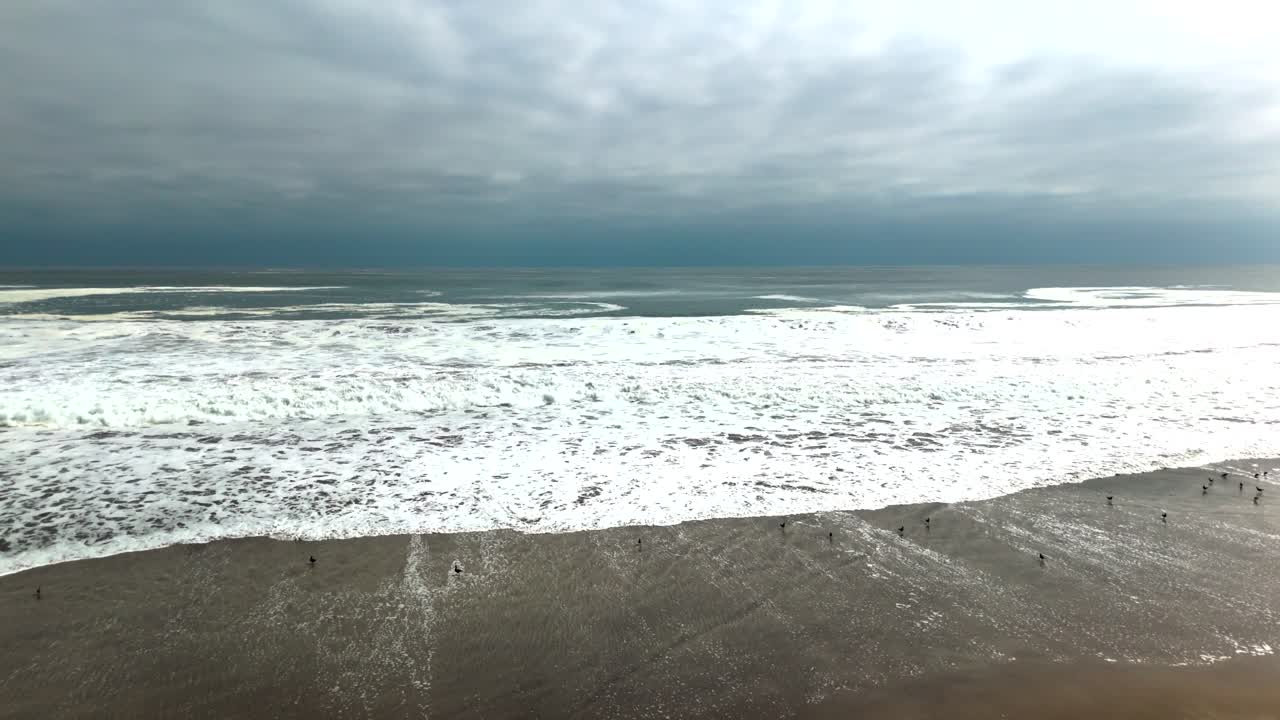 Huayquique beach Chile Iquique building ocean sea traffic tarapaca mountain ocean sea foam