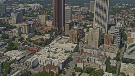 atlanta georgia aérea v708 toma panorámica izquierda del parque, cuadras y calles durante el día - dji inspire 2, x7, 6k - agosto de 2020