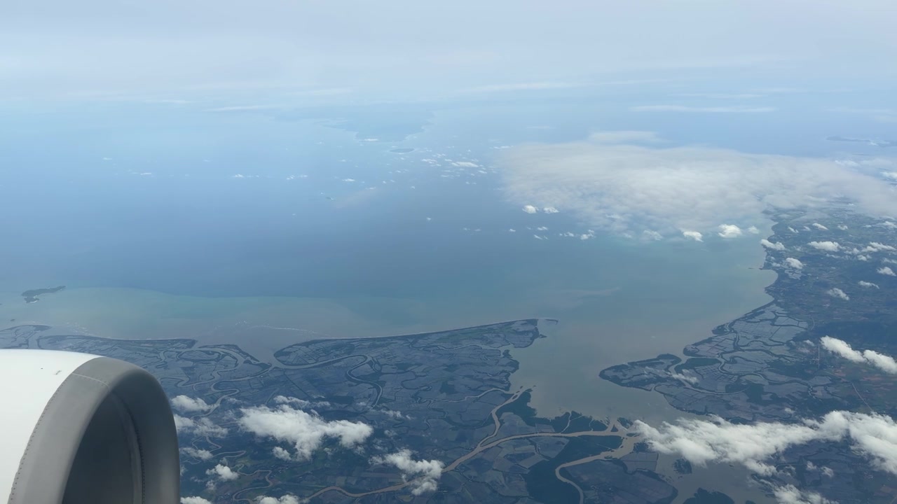 Boracay ö, utsikt från flygplansfönster med vinge, Filippinerna, rese-POV, Sydostasien