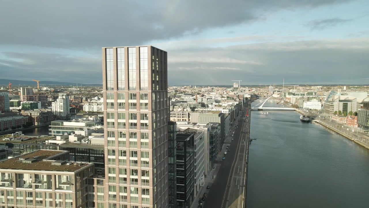 Appartamenti moderni con vista su Grand Canal Dock e sul fiume Liffey nel centro di Dublino