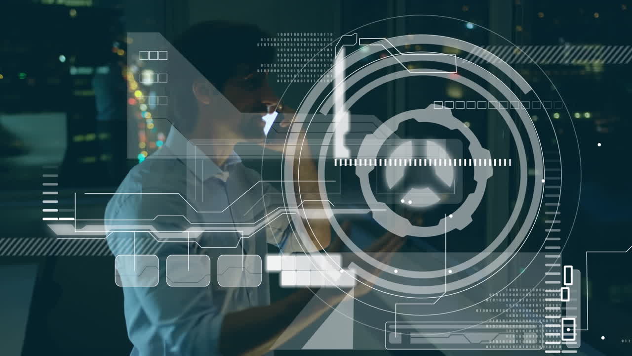 animación de la interfaz con el procesamiento de datos sobre el hombre biracial hablando en el teléfono inteligente en la oficina.