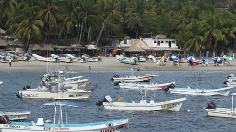 Puerto-Escondido-Port-02