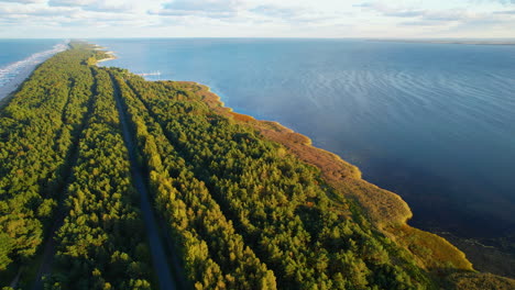 Costa-Del-Mar-Báltico-En-La-Península-De-Hel,-Polonia,-Vista-Aérea