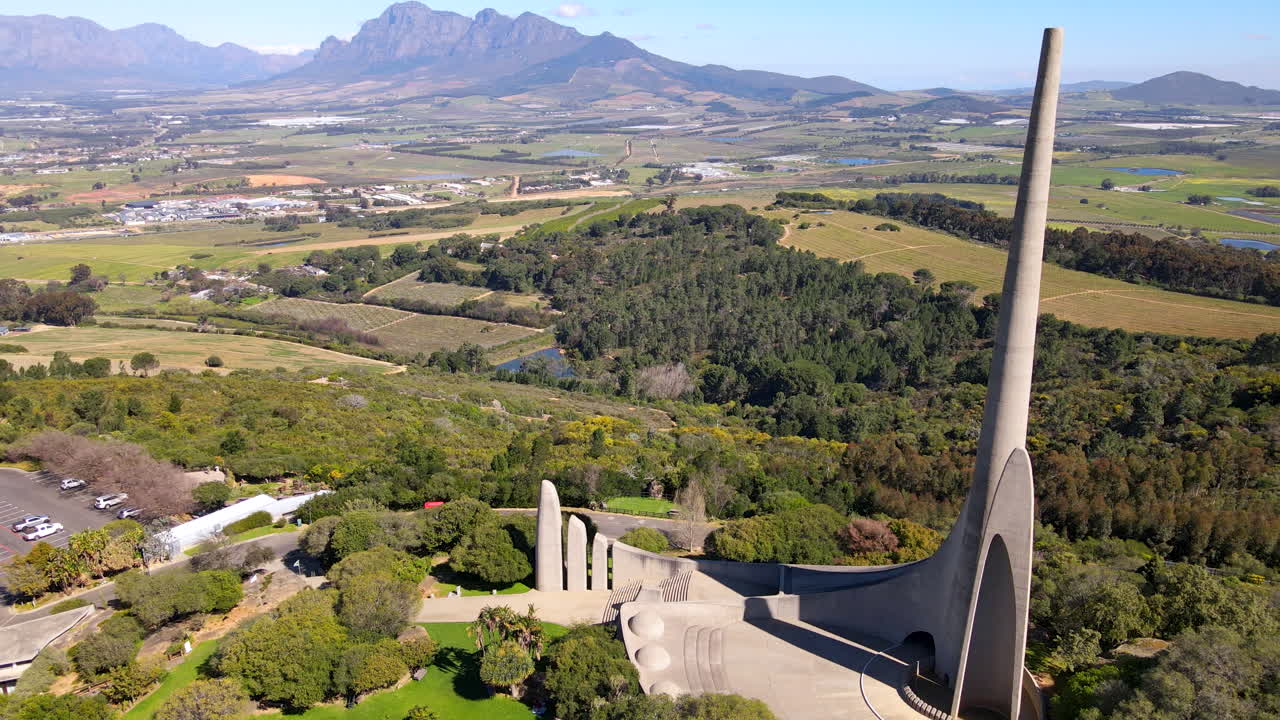 Drone pullback reveals famous Paarl landmark of Afrikaans Taalmonument