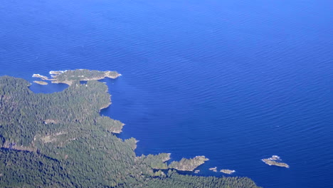 Impresionantes-Vistas-De-Las-Islas-Lasqueti-Y-Texada-En-El-Estrecho-De-Georgia-En-Columbia-Británica,-Canadá---Antena