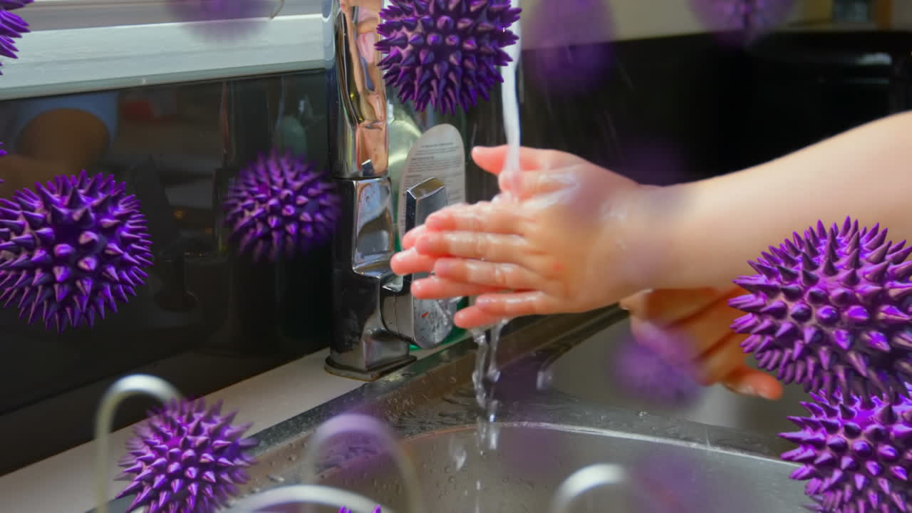 анимация макрокоронавирусных клеток covid-19, распространяющихся на родителя и ребенка, мыющих руки