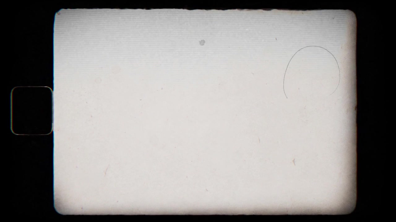 Sovrapposizione cornice pellicola 8mm vintage con polvere e graffi