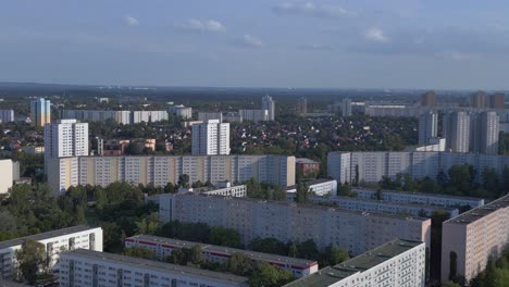 многоквартирные дома, жилые кварталы, многоэтажные здания