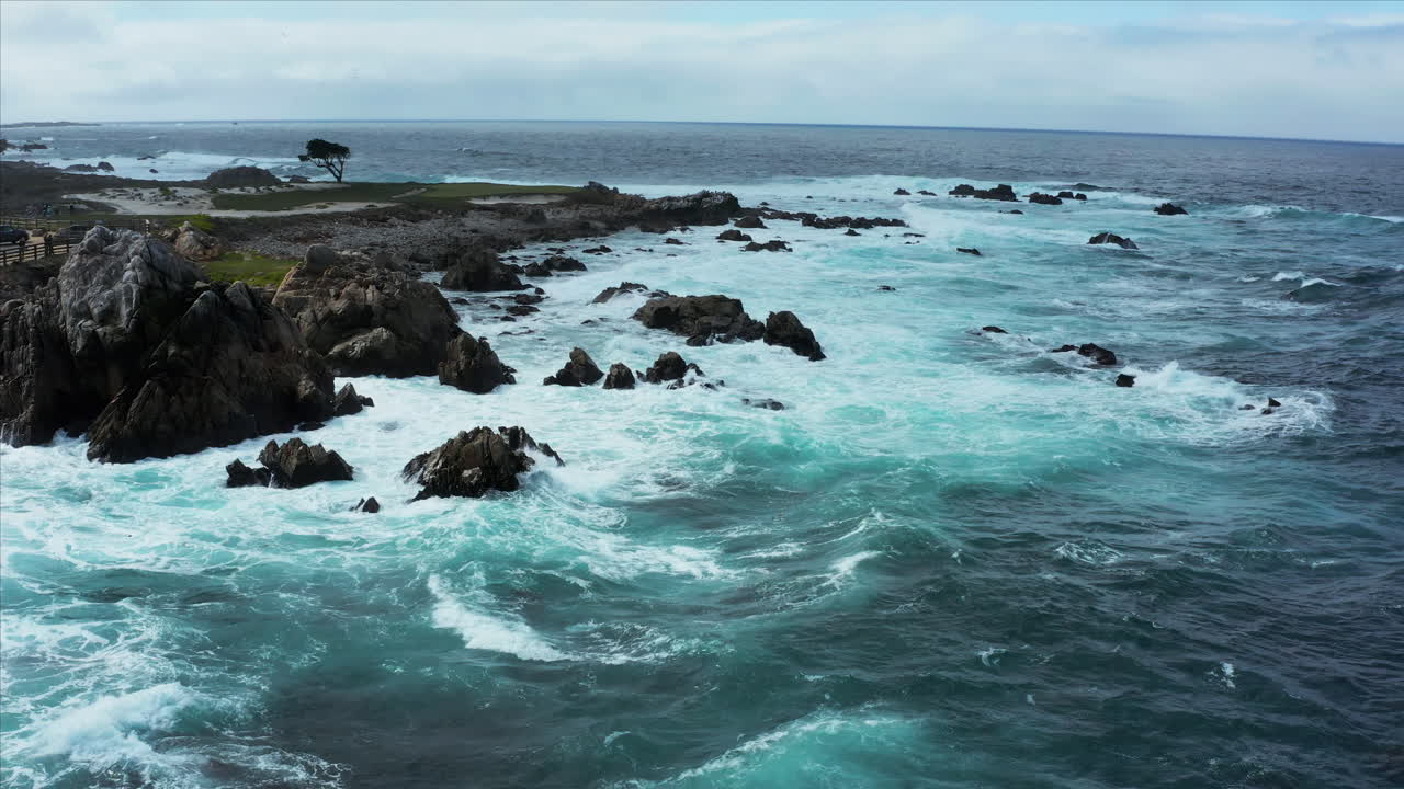 Ripresa aerea panoramica di Carmel-by-the-Sea a Monterey in California, USA