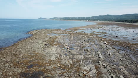 Orilla-Del-Río-St-lauren-En-Gaspsie-Quebec-Canadá