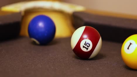 billiard 球相互碰撞