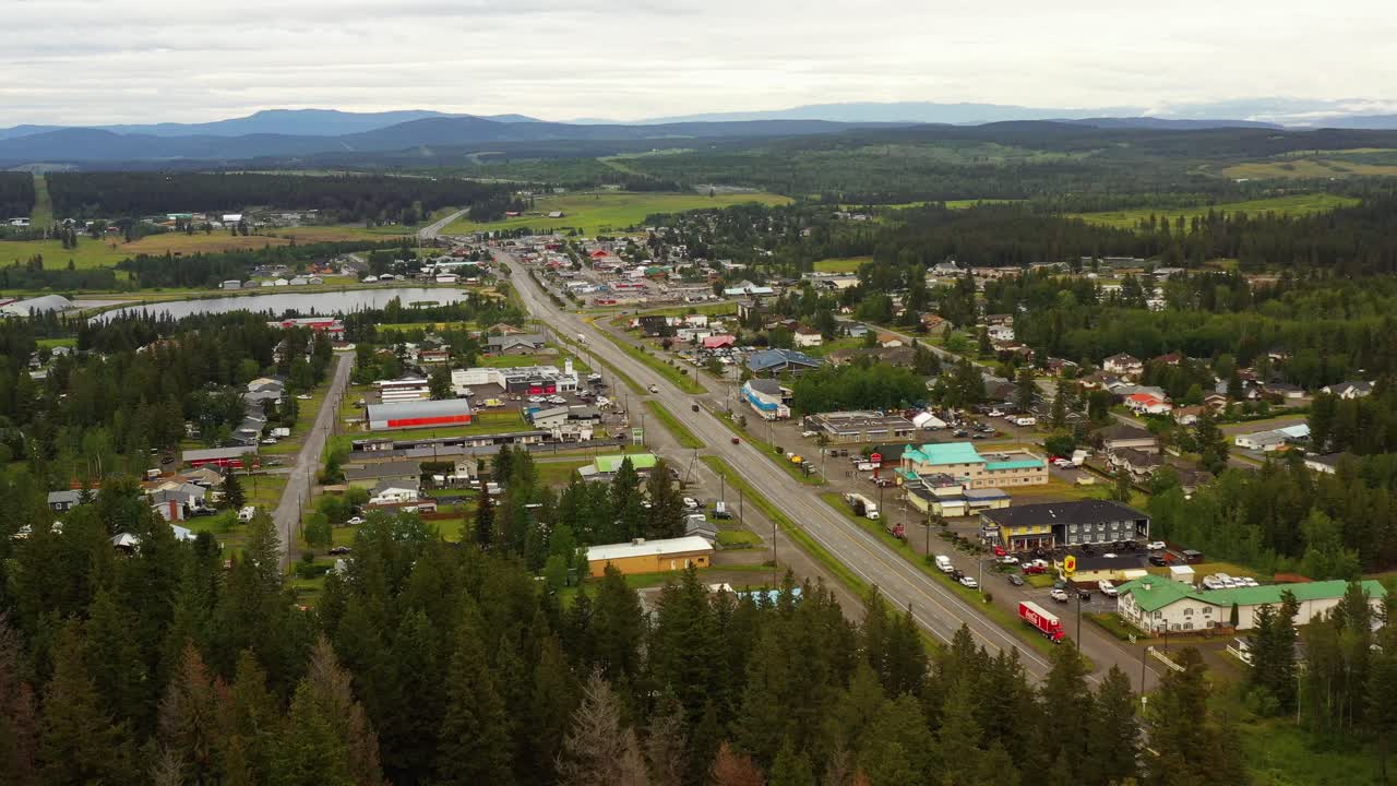 majestad rural: descubriendo la belleza natural de la casa de 100 millas, bc a través de imágenes de drones