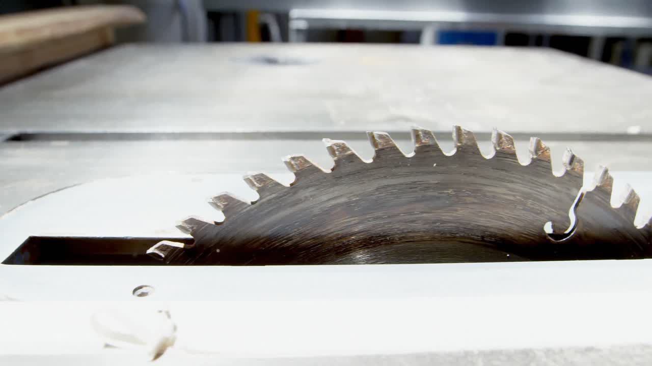 테이블 사워 워크 4k