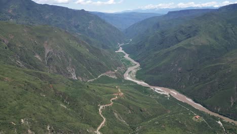 cañón de chicamocha vista aérea de un destino turístico cerca de san gil santander, colombia