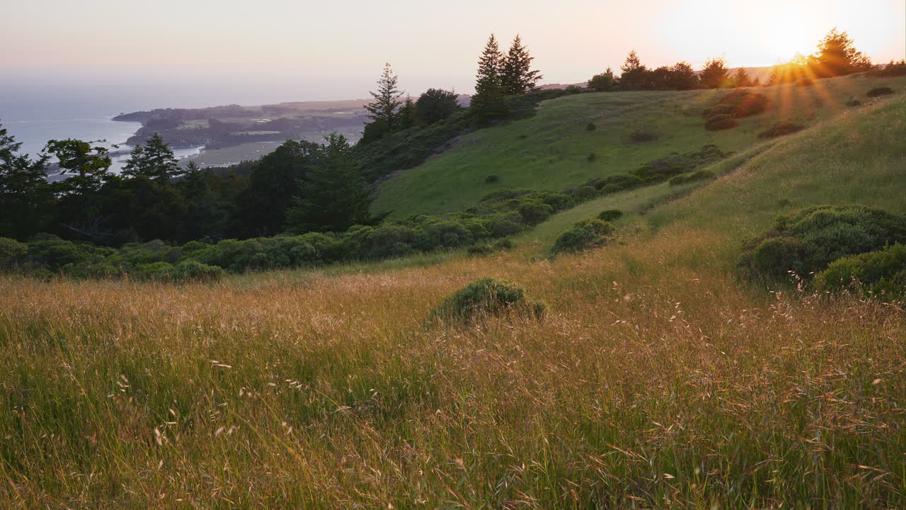 закат с вершины горы тамалпаис с видом на залив сан-франциско - time lapse