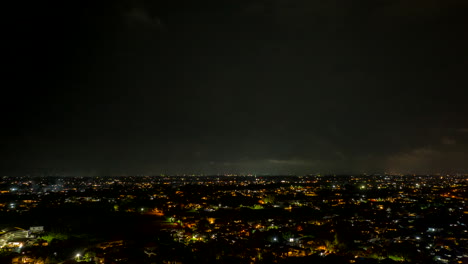 Gewitter-über-Bali,-Spektakuläre-Darstellung-Der-Kraft-Und-Schönheit-Der-Natur