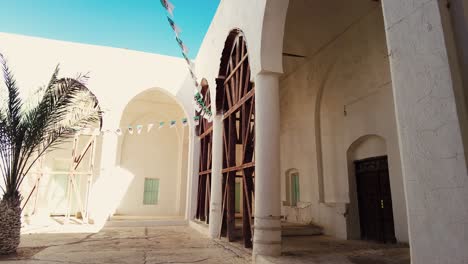 old-Mausoleum-of-Sidi-Khaled-Ouled-Djellel-Biskra-Algeria