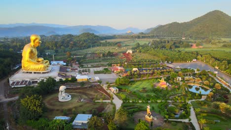 4k-Atemberaubende-Statue-Von-Ganesha-Und-Dem-Größten-Luang-Pu-Thuat-Der-Welt