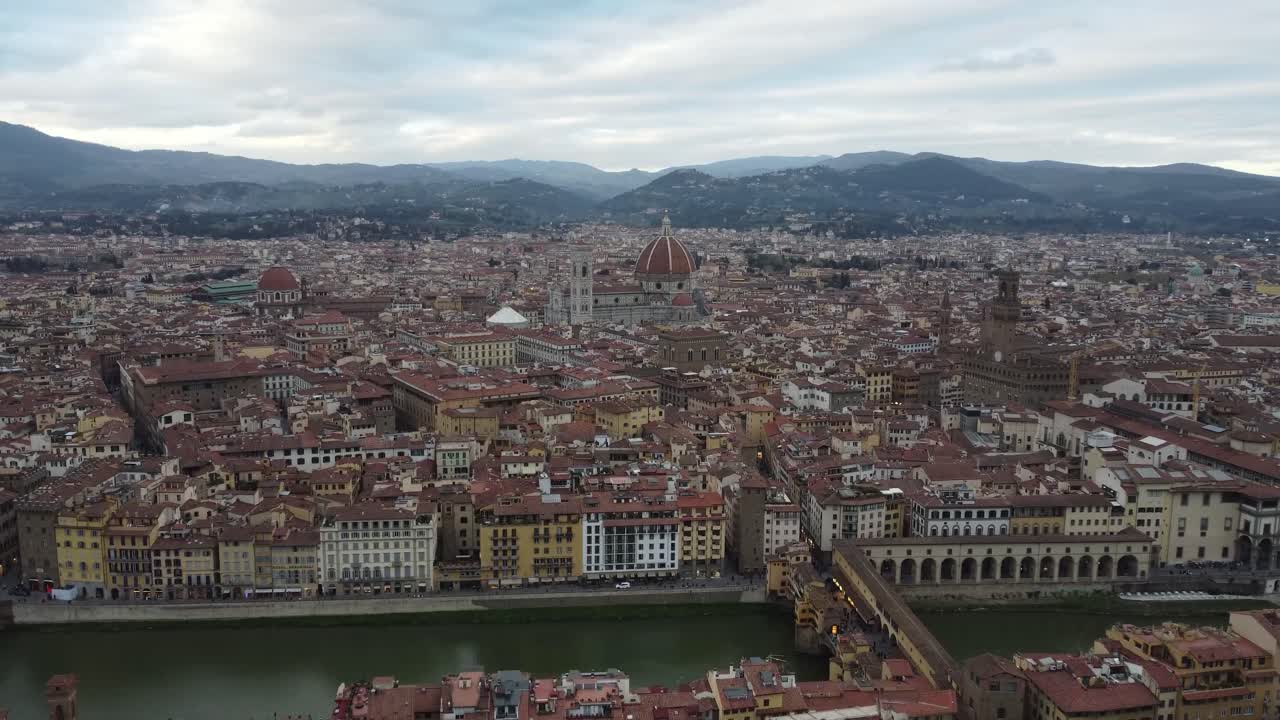 Duomo di Firenze e magnifica vista della città
