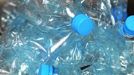 botellas de plástico fondo en bucle en 4k