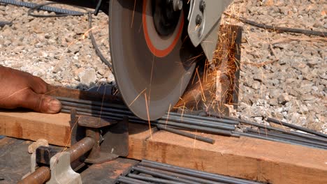 cutting metal with grinder