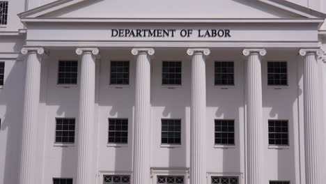 an elegant building houses the department of labor for the state of alabama in montgomery 1