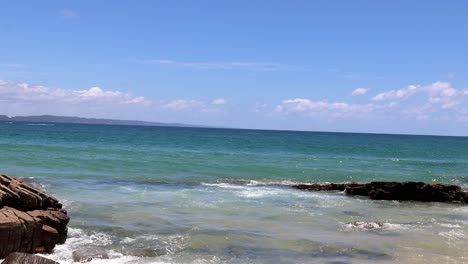 Waves-breaking-on-a-rocky-beach