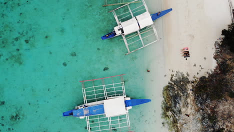 Vista-Aérea-De-La-Playa-Tropical-En-La-Isla-Bulog-Dos,-Filipinas-16