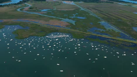 Boat-party-at-Michigan's-Lake-St.-Clair