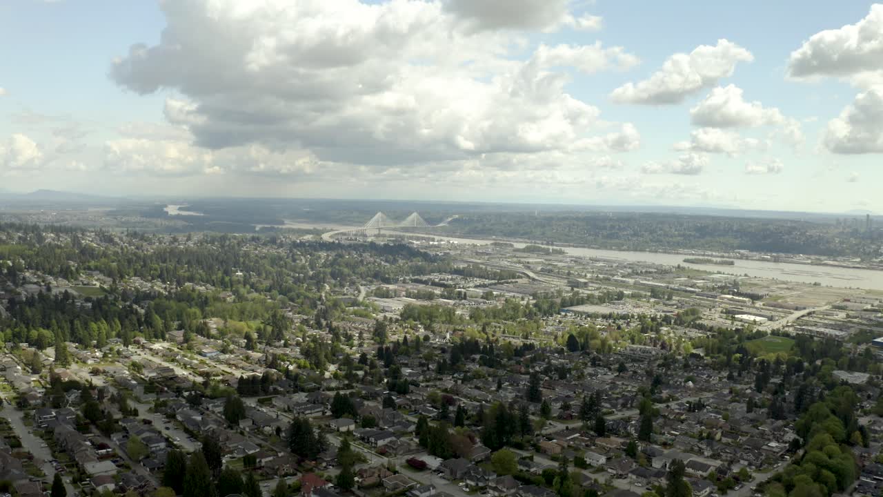coquitlam, port moody, autopista barmett y coquitlam central bc tricities, vista aérea de las tri-ciudades