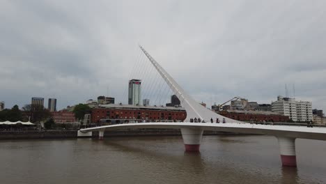 puente de la mujer, buenos aires: a modern bridge over the river