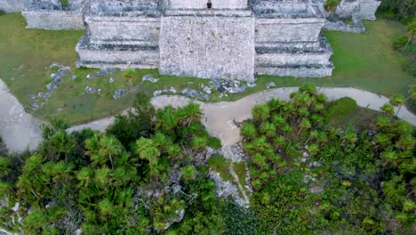 Zona-Arqueologica-Tulum-Mexico,-Mar-Caribe,-Playa,-Vista-Aerea