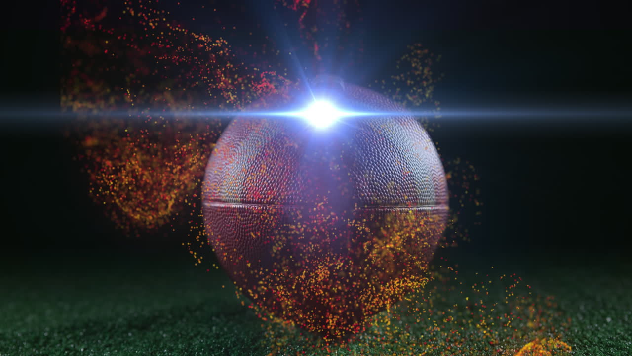 Animazione di effetto lens flare in movimento e motivo astratto su palla da rugby su terreno verde