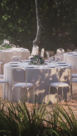 elegant outdoor wedding reception table setting