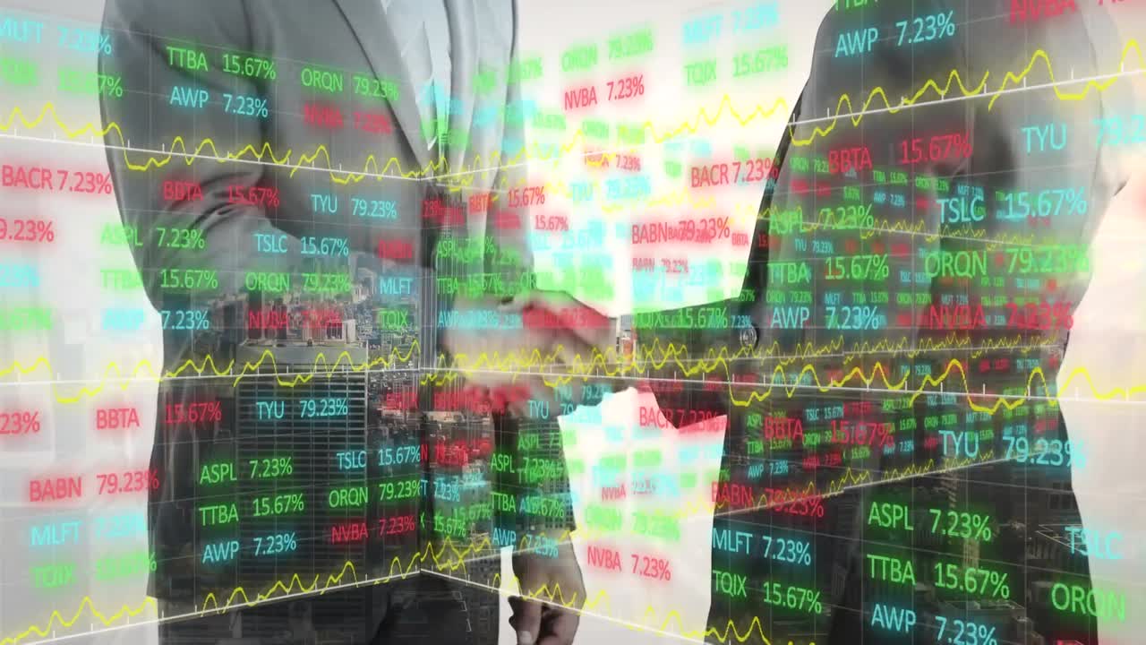 procesamiento de datos del mercado de valores contra dos hombres de negocios que se dan la mano
