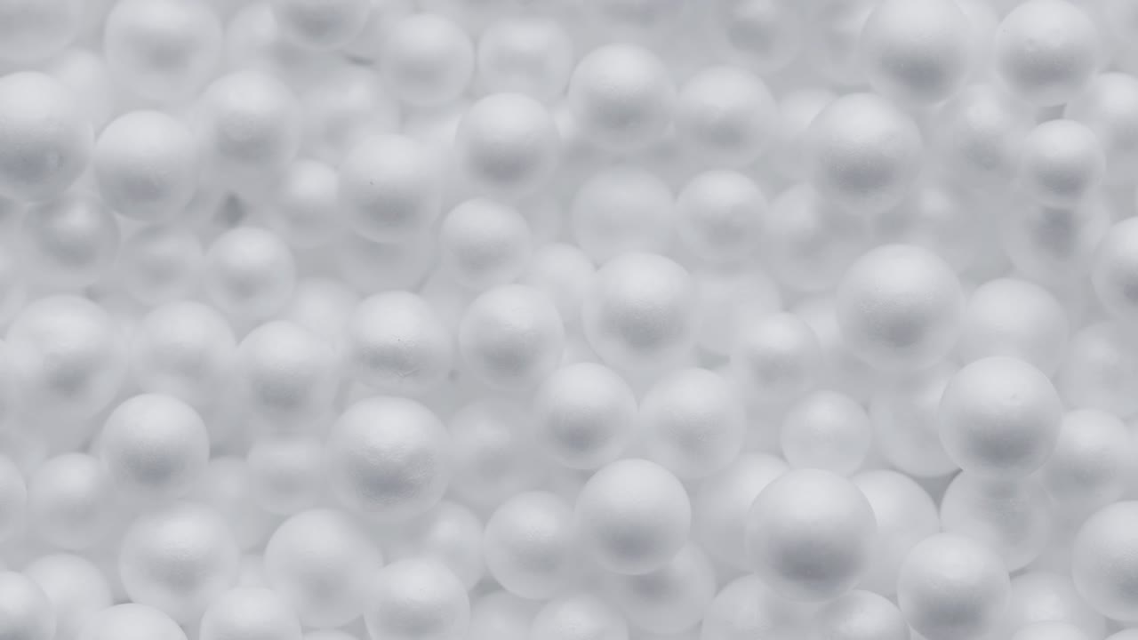 las bolas blancas de fondo.