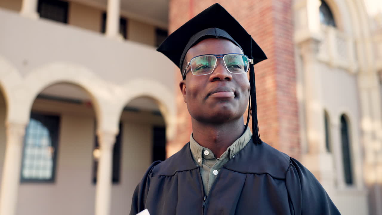Laurea, uomo di colore e pensiero di successo