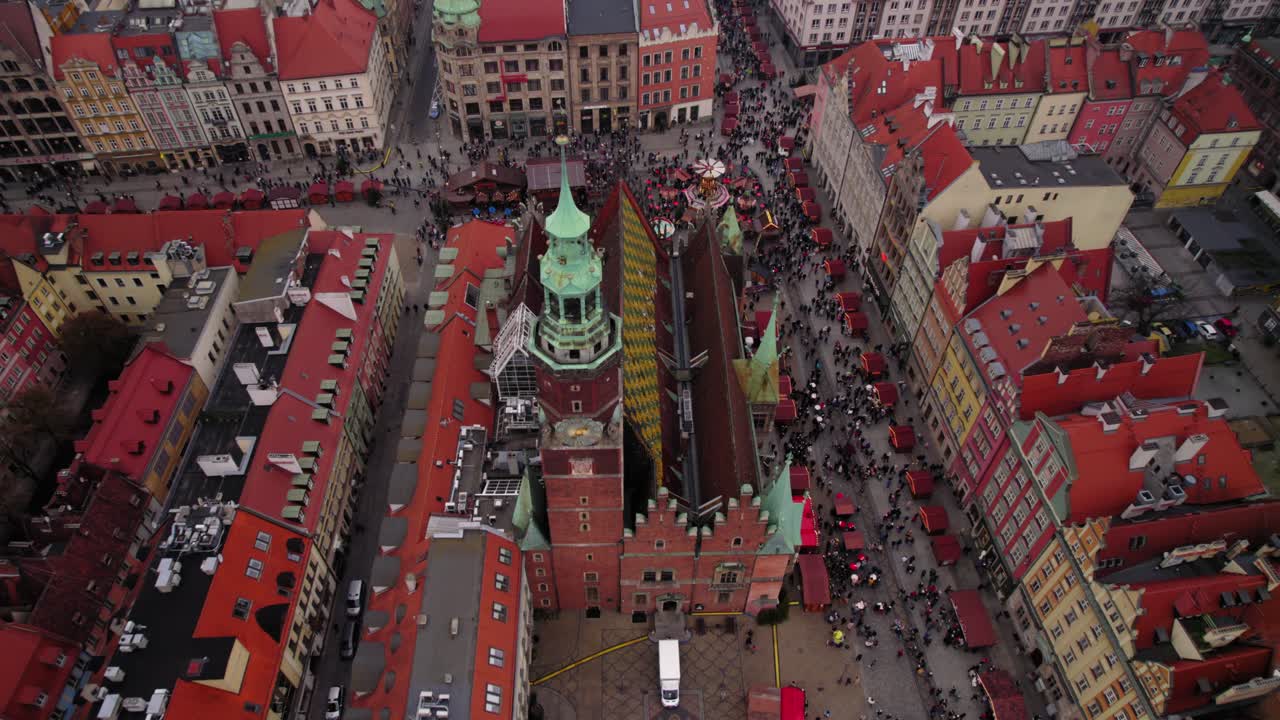 폴란드: 오래된 역사적인 궁전 유럽