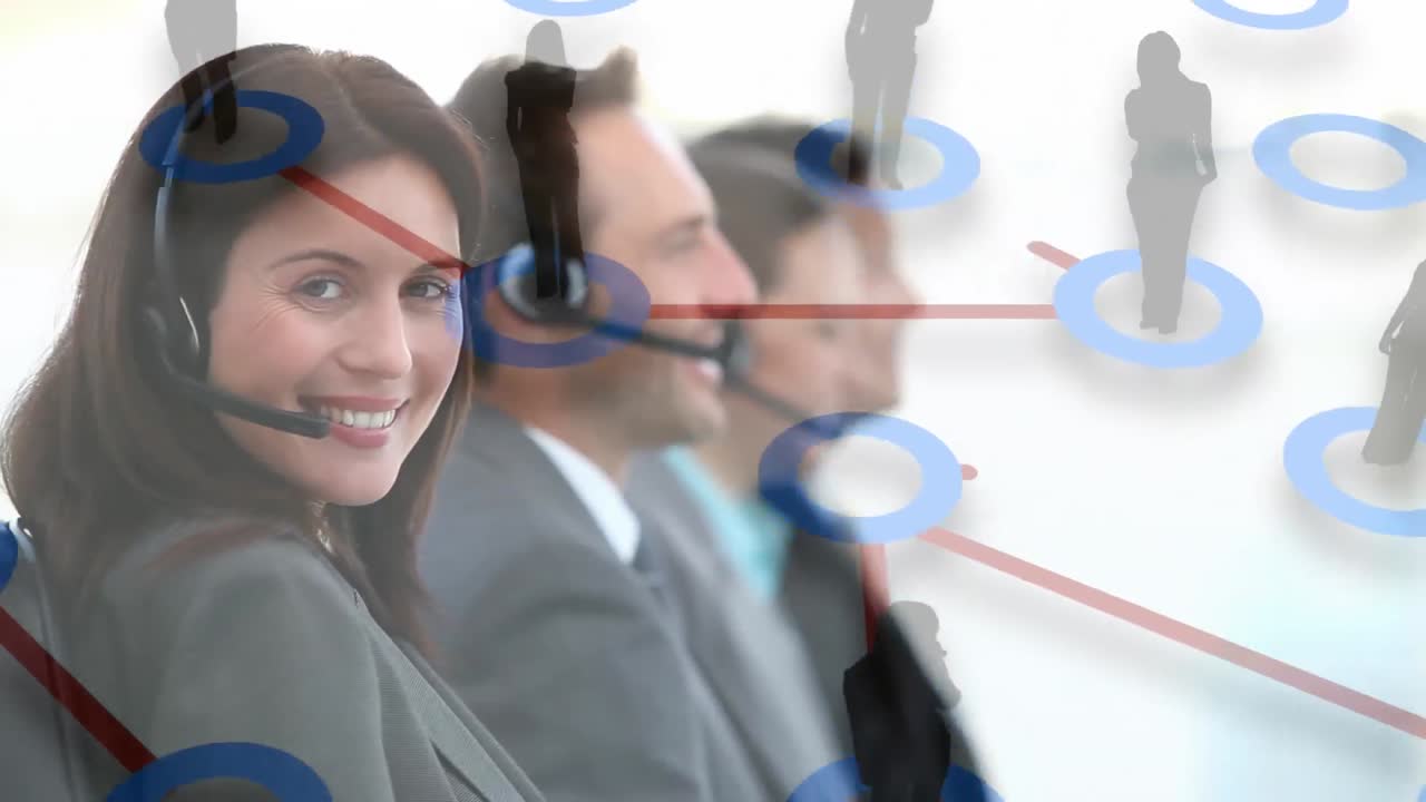 grupo de agentes del centro de llamadas que reciben llamadas